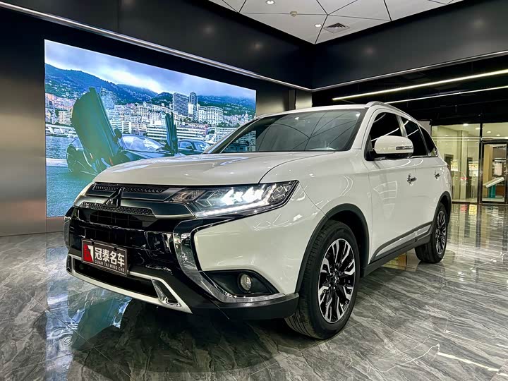 Mitsubishi Outlander 2021 2021款 2.4L 四驱致享版 5座