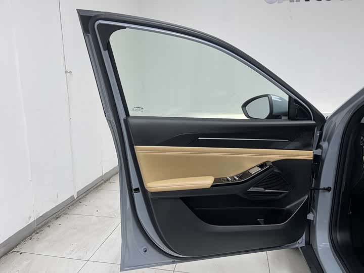 Geely Galaxy L6 2023 2023款 125km MAX