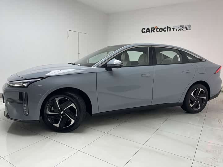 Geely Galaxy L6 2023 2023款 125km MAX