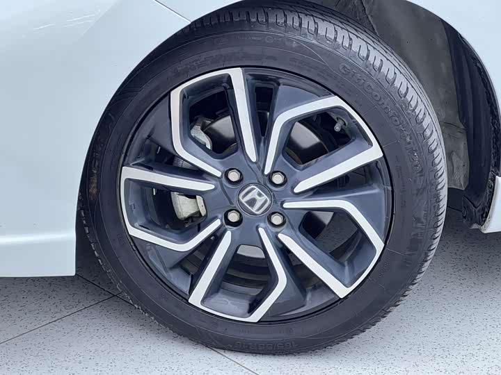 Honda Life 2021 2021款 1.5L CVT SPO-SS灵动版