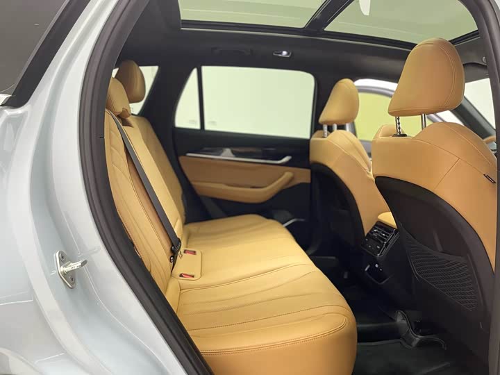 Geely Monjaro L Hybrid 2022 2022款 1.5T DHT增程电动旗舰版