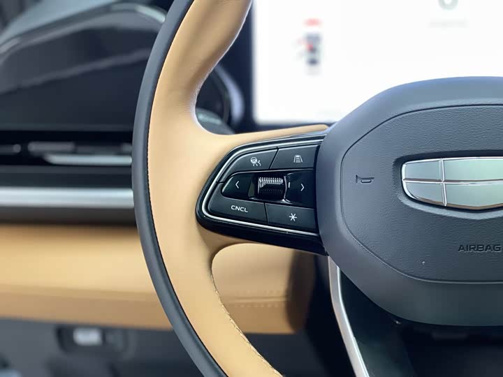 Geely Monjaro L Hybrid 2022 2022款 1.5T DHT增程电动旗舰版