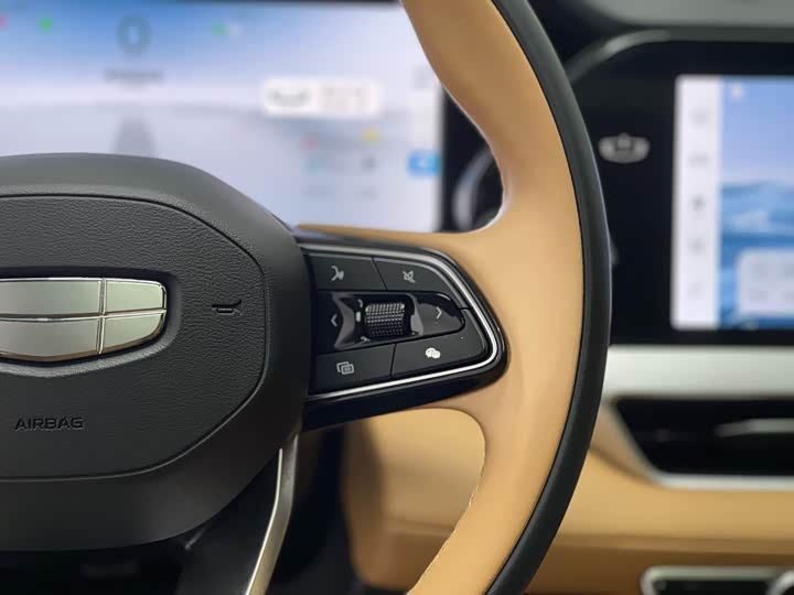 Geely Monjaro L Hybrid 2022 2022款 1.5T DHT增程电动旗舰版