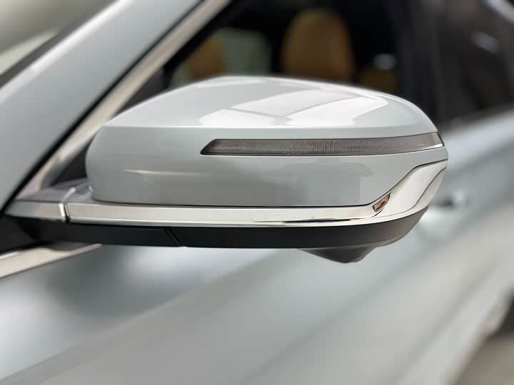 Geely Monjaro L Hybrid 2022 2022款 1.5T DHT增程电动旗舰版