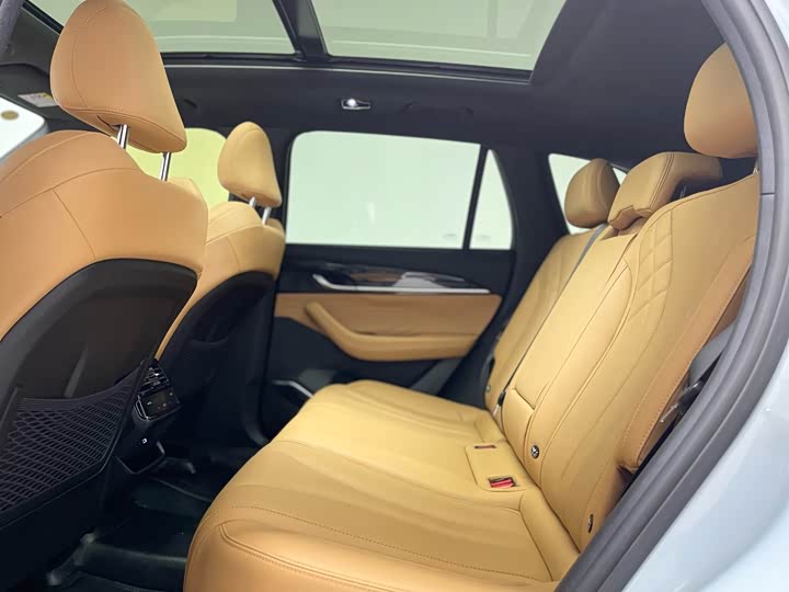 Geely Monjaro L Hybrid 2022 2022款 1.5T DHT增程电动旗舰版