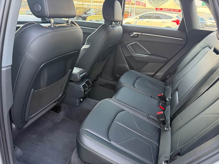 Audi Q3 2024 2024款 40 TFSI 时尚动感型