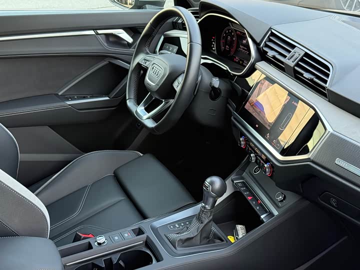 Audi Q3 2024 2024款 40 TFSI 时尚动感型