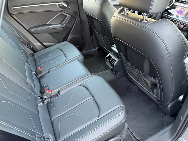 Audi Q3 2024 2024款 40 TFSI 时尚动感型