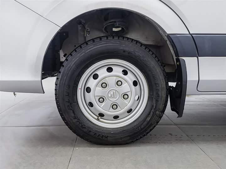 Foton Tuyano 2021 2021款 2.0T手动通途长轴中顶5/6/7座4F20TC3