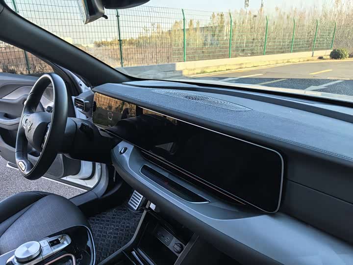 BAIC Arcfox Alpha S 2023 2023款 525 森林版 175kW