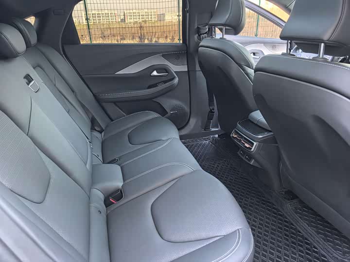 BAIC Arcfox Alpha S 2023 2023款 525 森林版 175kW