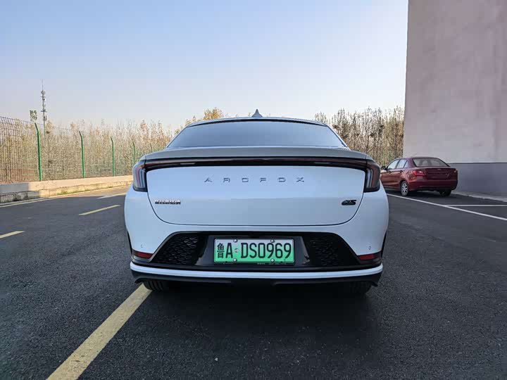 BAIC Arcfox Alpha S 2023 2023款 525 森林版 175kW