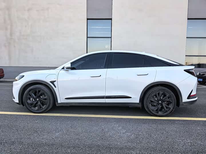 BAIC Arcfox Alpha S 2023 2023款 525 森林版 175kW