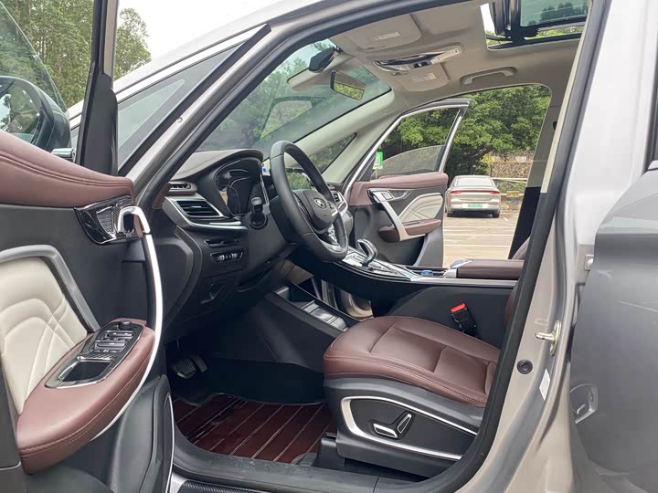 Geely Jiaji Hybrid 2022 2022款 1.5TD PHEV 白金豪华型