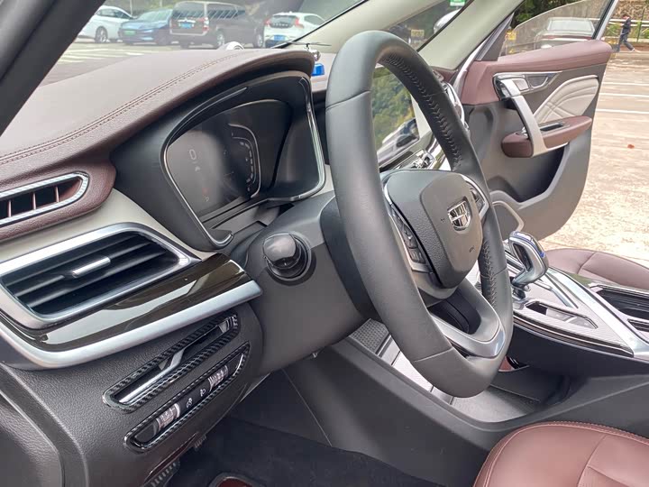 Geely Jiaji Hybrid 2022 2022款 1.5TD PHEV 白金豪华型