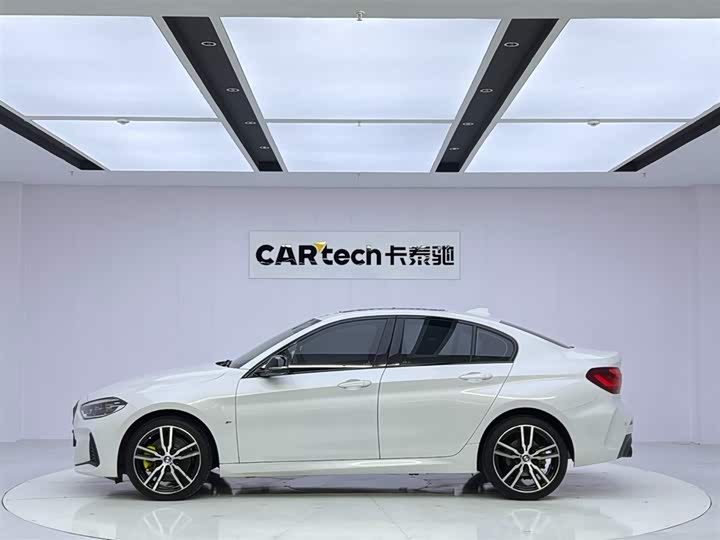 BMW 1 Series 2023 2023款 125i M运动曜夜版