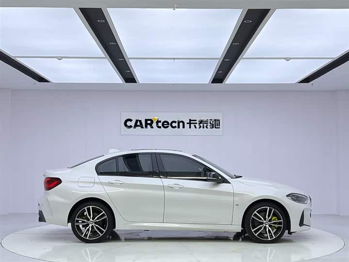 BMW 1 Series 2023 2023款 125i M运动曜夜版