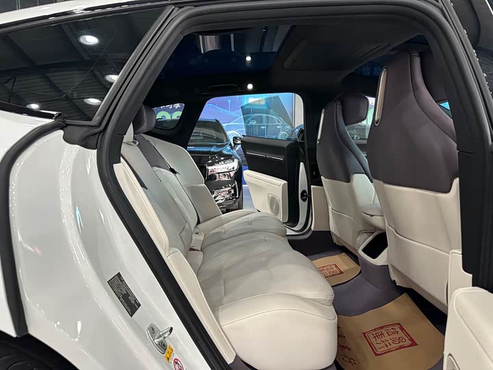 Avatr 12 2025 2025款 Ultra增程版