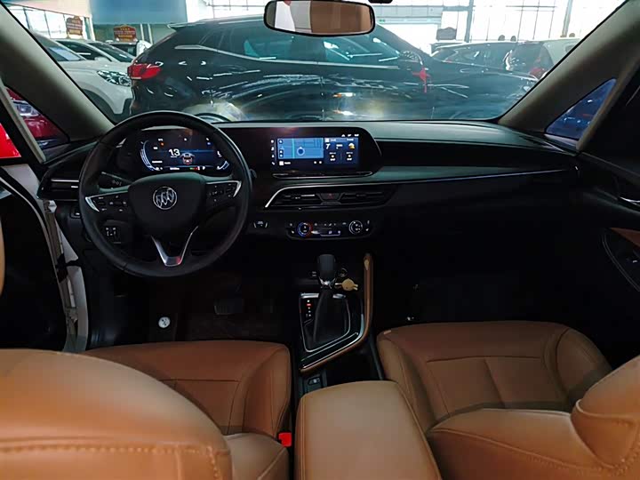 Buick GL6 2021 2021款 323T 轻混动互联豪华型