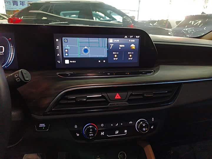 Buick GL6 2021 2021款 323T 轻混动互联豪华型