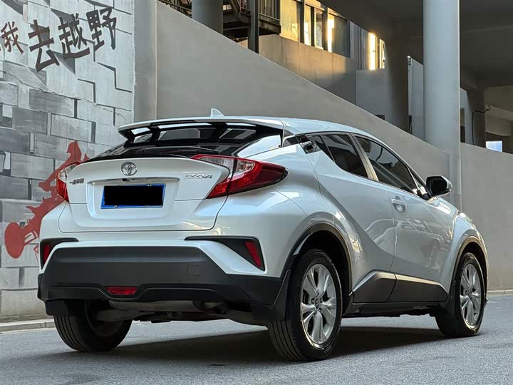 Toyota Izoa 2022 2022款 2.0L 奕行版