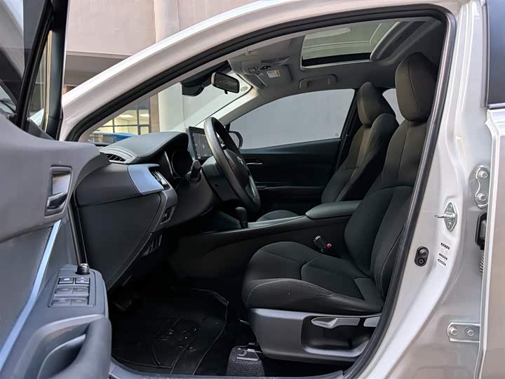 Toyota Izoa 2022 2022款 2.0L 奕行版