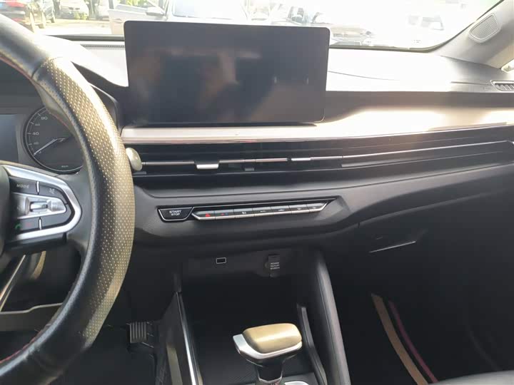 Geely Vision X3 2021 2021款 PRO 1.5L CVT尊贵型