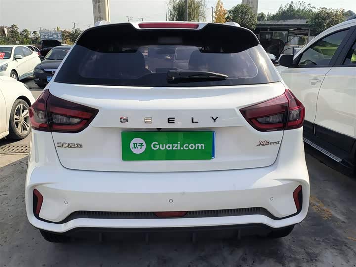 Geely Vision X3 2021 2021款 PRO 1.5L CVT尊贵型