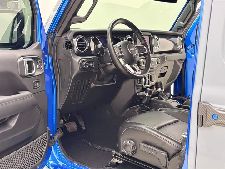 Jeep Wrangler 2022 2022款 2.0T 高地四门版