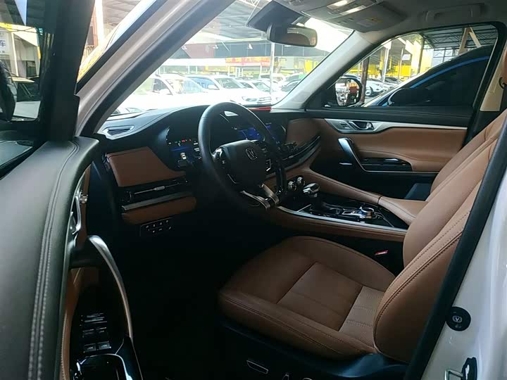 Changan CS95 2021 2021款 2.0T 四驱豪华型