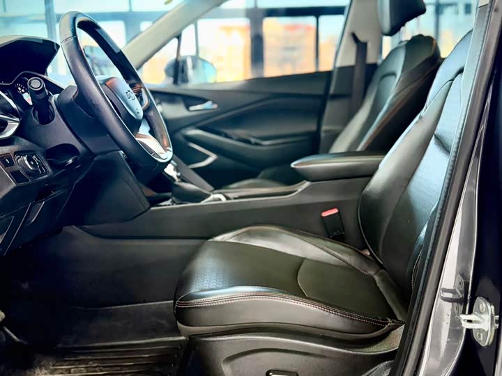 Chevrolet Orlando 2020 2020款 轻混 Redline 530T 自动纵享版（5+2款）