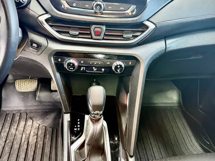 Chevrolet Orlando 2020 2020款 轻混 Redline 530T 自动纵享版（5+2款）