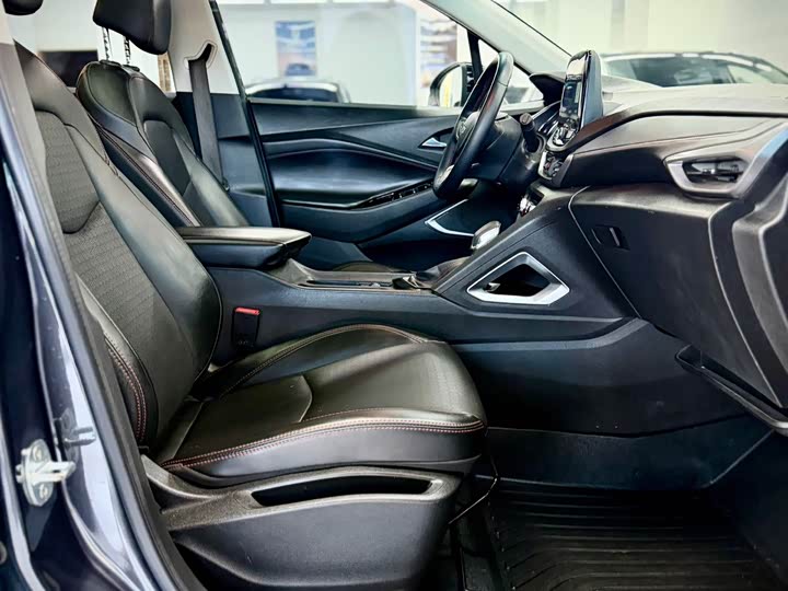 Chevrolet Orlando 2020 2020款 轻混 Redline 530T 自动纵享版（5+2款）