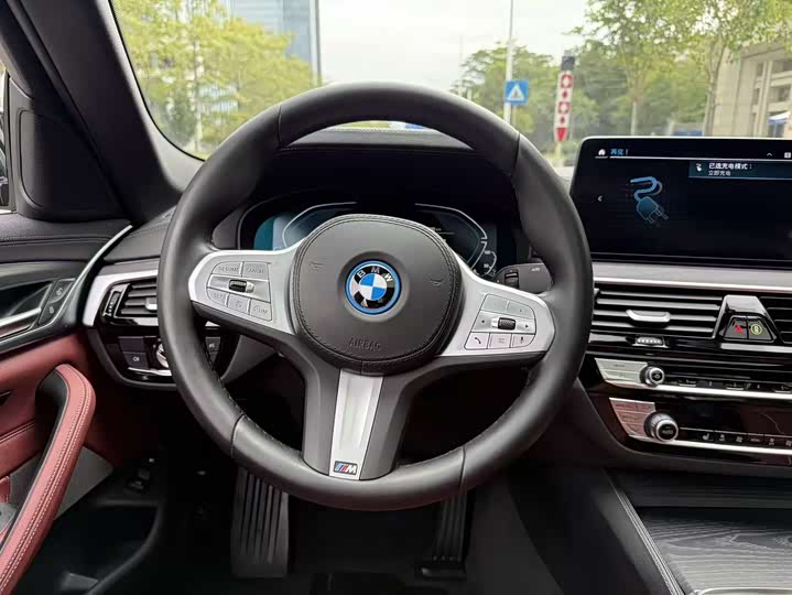 BMW 5 Series Hybrid 2022 2022款 改款二 535Le M运动套装