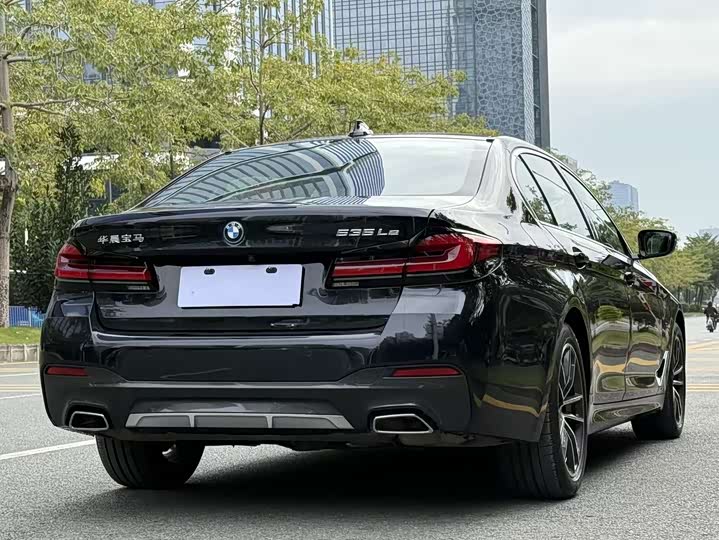BMW 5 Series Hybrid 2022 2022款 改款二 535Le M运动套装