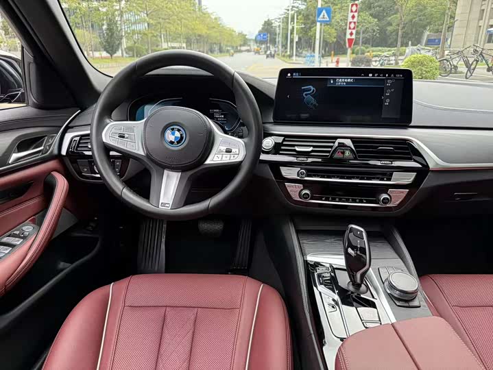 BMW 5 Series Hybrid 2022 2022款 改款二 535Le M运动套装