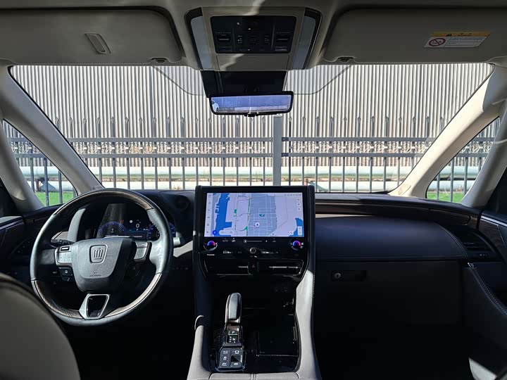 Toyota Vellfire 2024 2024款 皇冠 双擎 2.5L 至尊行政版