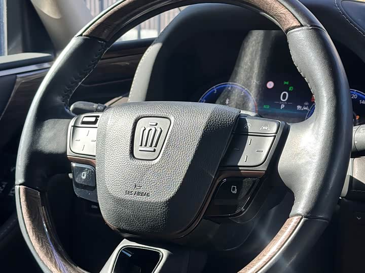 Toyota Vellfire 2024 2024款 皇冠 双擎 2.5L 至尊行政版