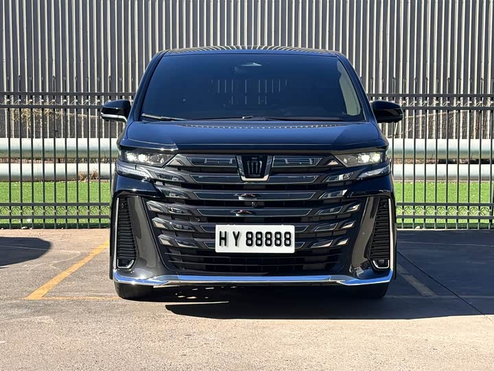 Toyota Vellfire 2024 2024款 皇冠 双擎 2.5L 至尊行政版