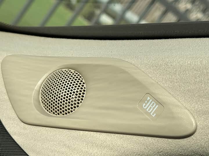 Toyota Vellfire 2024 2024款 皇冠 双擎 2.5L 至尊行政版