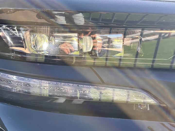 Toyota Vellfire 2024 2024款 皇冠 双擎 2.5L 至尊行政版