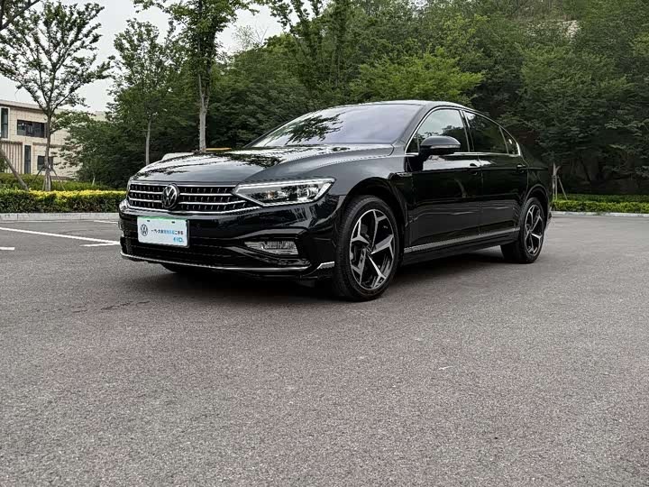 Volkswagen Magotan 2025 2025款 改款 众享款 330TSI DSG豪华型