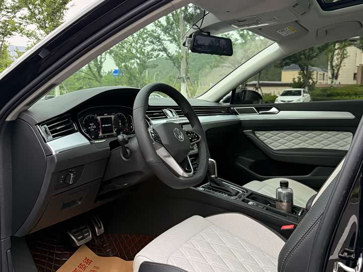 Volkswagen Magotan 2025 2025款 改款 众享款 330TSI DSG豪华型