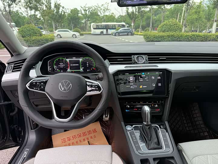 Volkswagen Magotan 2025 2025款 改款 众享款 330TSI DSG豪华型