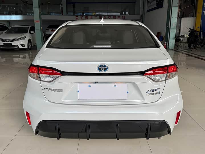 Toyota Levin 2024 2024款 智能电混双擎 1.8L 运动版