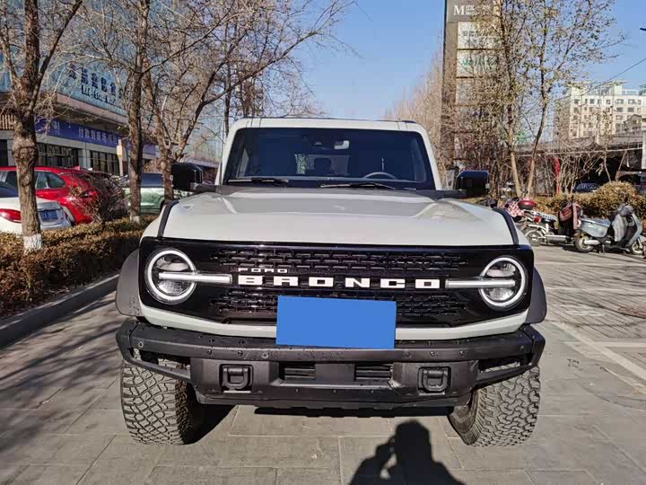 Ford Bronco 2024 2024款 2.3T 荒地