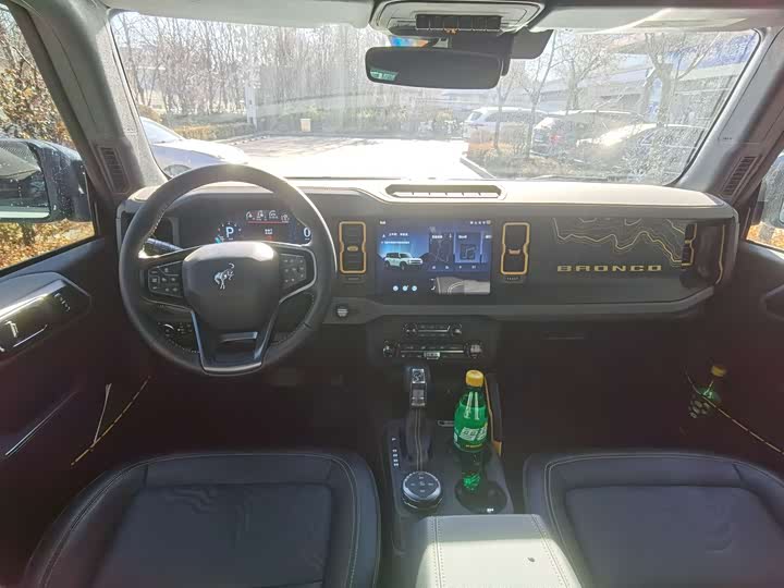 Ford Bronco 2024 2024款 2.3T 荒地