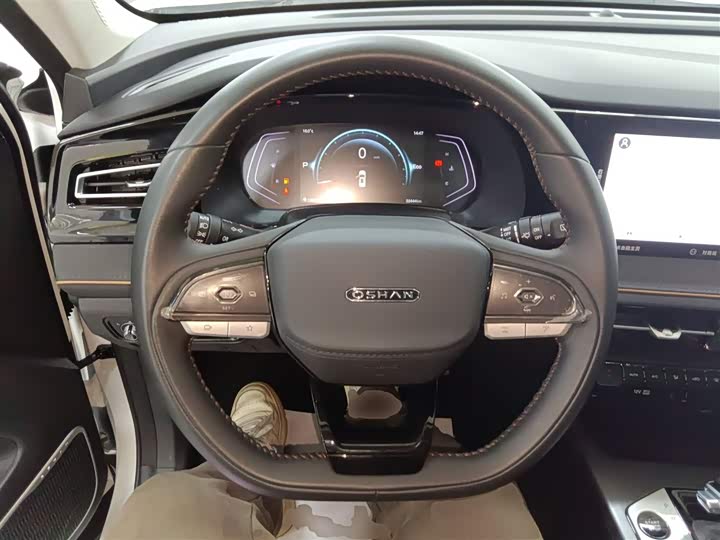 Changan Oshan X7 Plus 2023 2023款 畅享版 1.5T自动尊贵型