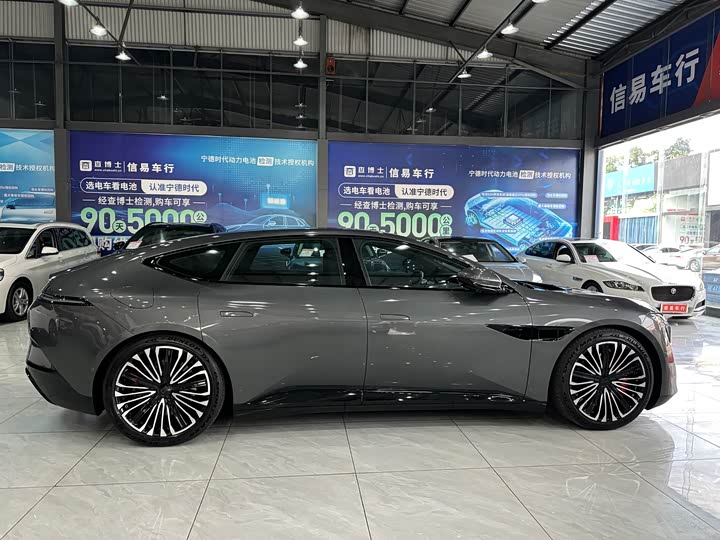 Avatr 12 2025 2025款 Ultra增程版