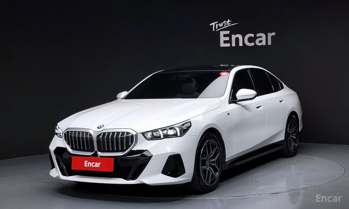 BMW 5 Series 2023 520i M Sport